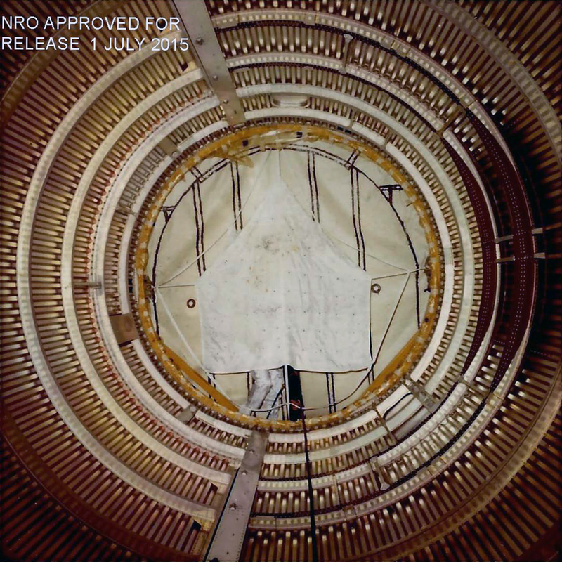 Illustration for article titled Newly Declassified Photos Show The Crewed USAF Spy Spacecraft That Almost Was